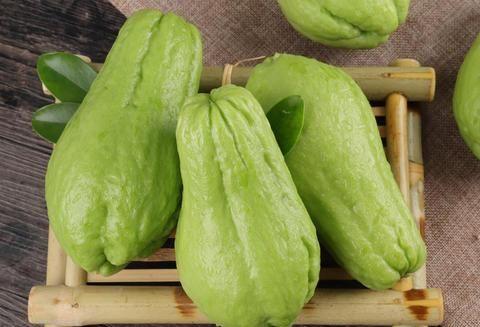 儿子吃佛手瓜好吗视频,儿子品尝后的真实体验分享