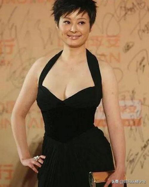 吃瓜明星袁立是谁呀视频,吃瓜群众热议的明星袁立究竟是谁？