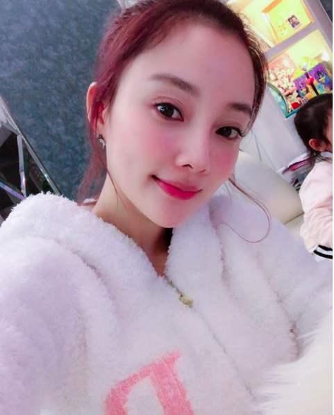 静观其变吃瓜的视频,吃瓜群众视角下的热门视频解析