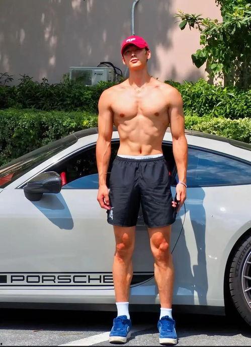 网红健身博主吃瓜视频,揭秘健身圈幕后故事