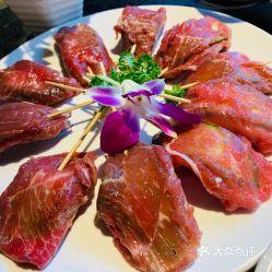 牛吃瓜营养好吗能吃吗视频,健康益处与食用建议