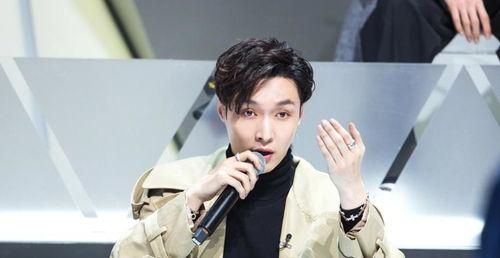 张艺兴默默吃瓜看戏视频,见证娱乐圈风云变幻