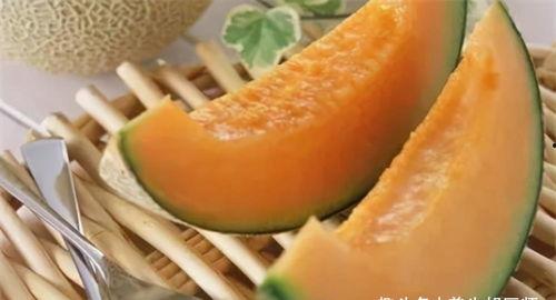 白斌吃哈密瓜是真的吗视频,白斌吃哈密瓜视频真相揭秘