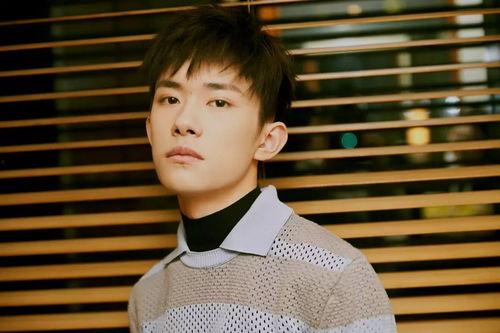 易烊千玺剧组吃瓜视频大全,揭秘幕后趣事与甜蜜瞬间